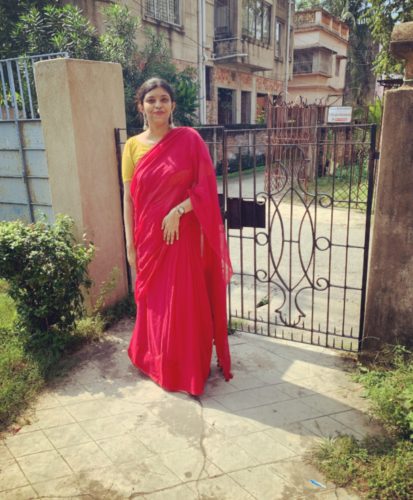 Red White Mulmul Saree photo review