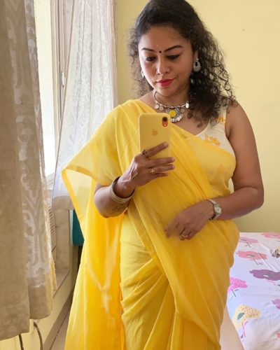 Yellow Mulmul Saree photo review