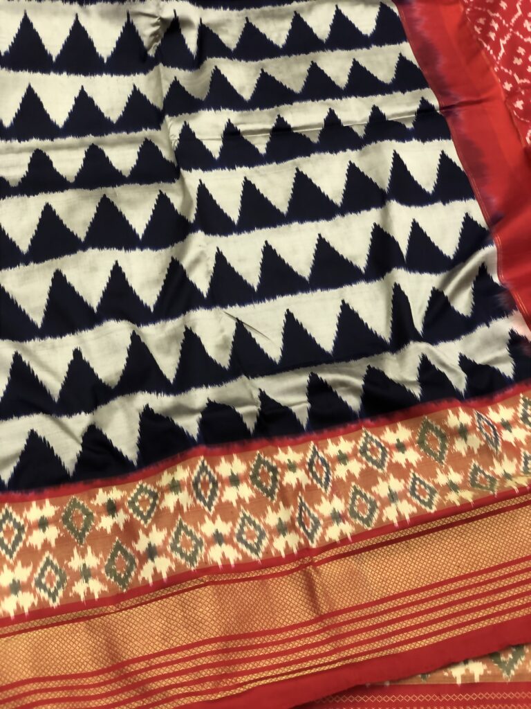 Grey Navy Blue - Red 040 Pochampally Silk Saree
