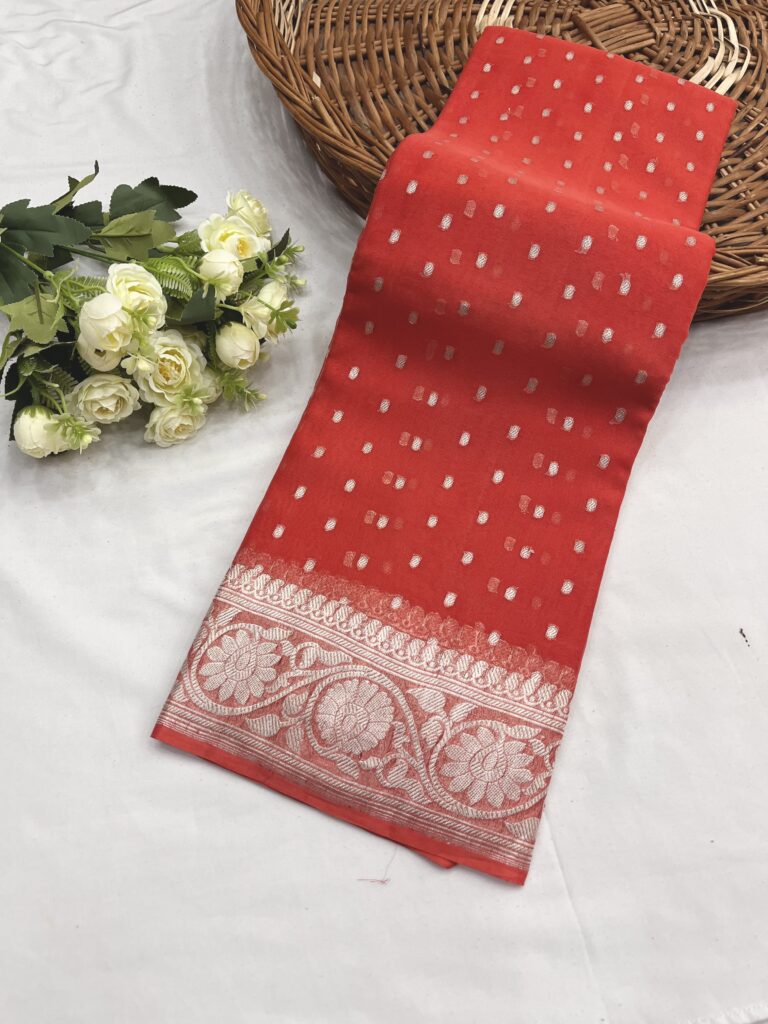 Gaajri Banarasi Chiffon Butti Khaddi Saree