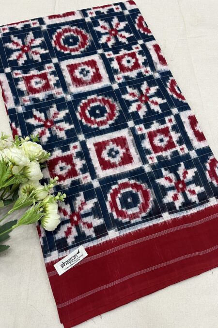 GREEN & RED DOUBLE IKKAT TELIA (WHITE SQUARE ) HANDWOVEN COTTON DUPATT –  Weavekala