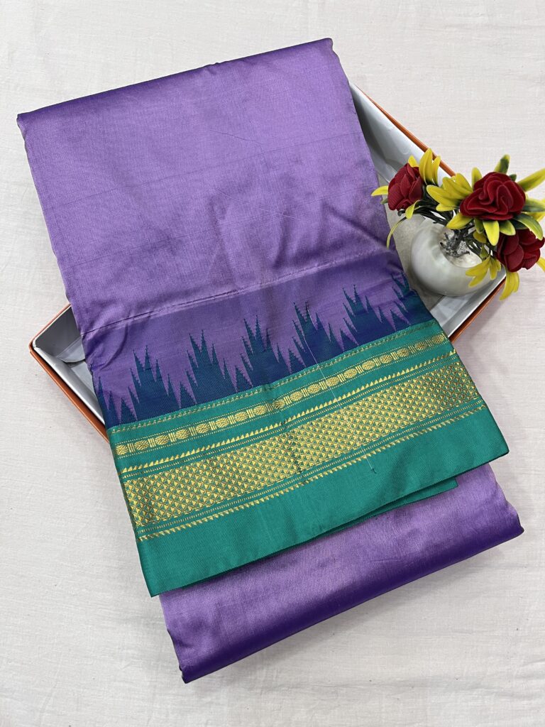 Traditional Ilkal saree with contrast pallu and intricate zari weaving