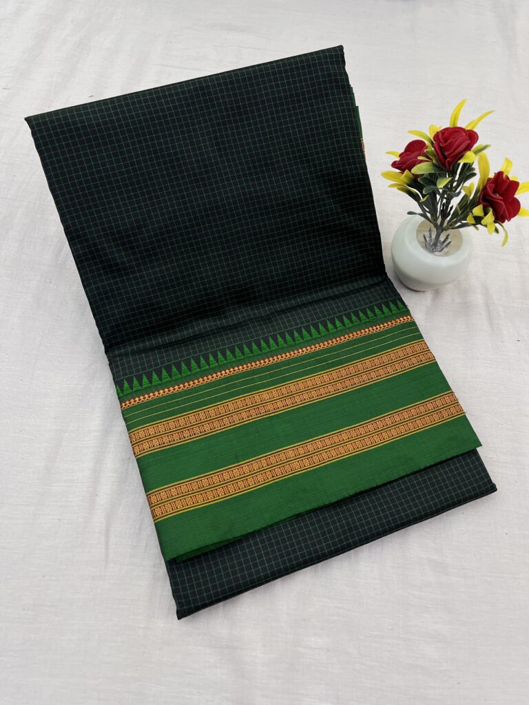 Narayanpet Pure Silk Checks Saree 01