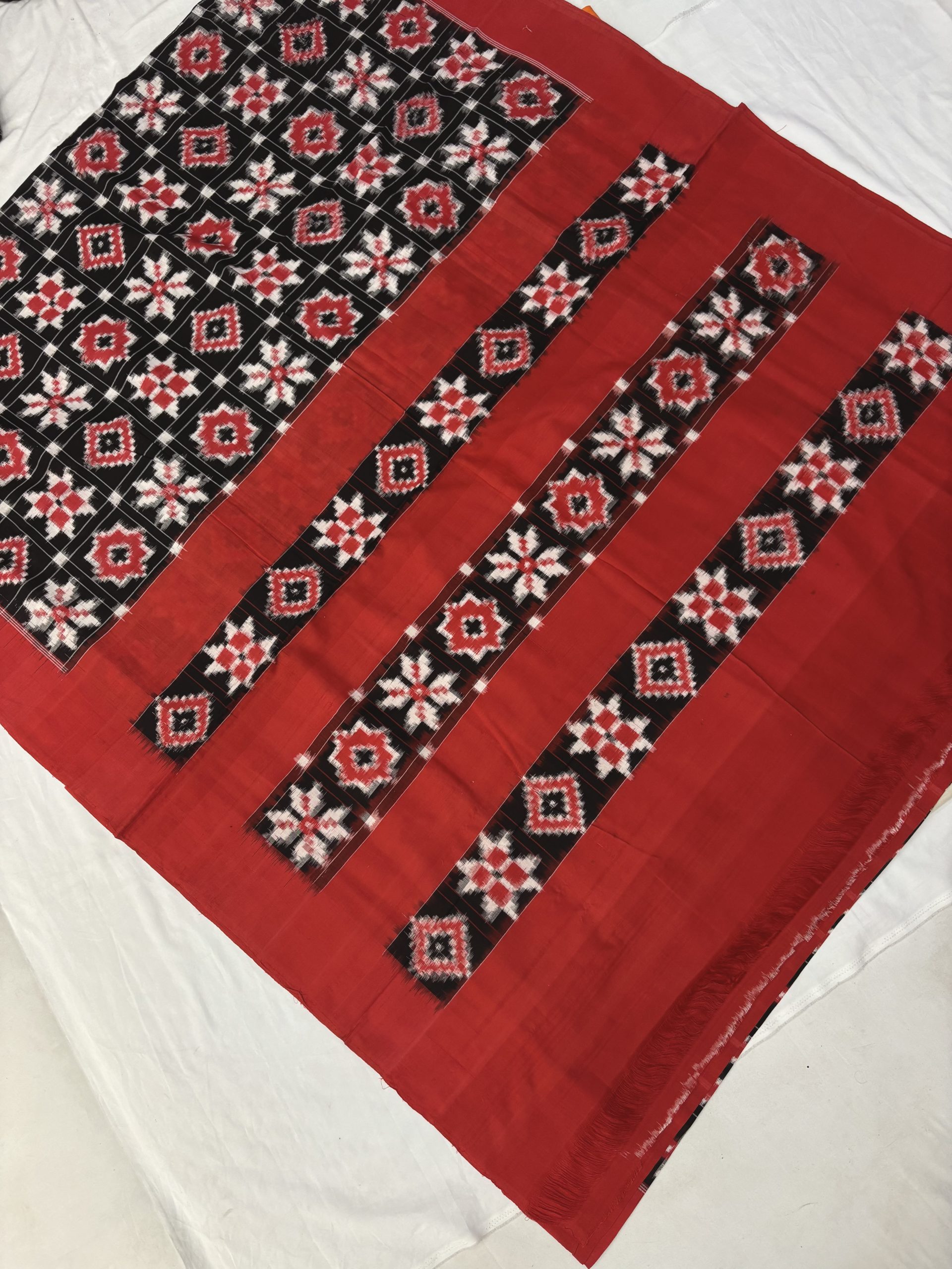 Black Red Checks 4 Motifs Telia Rumal Cotton Saree