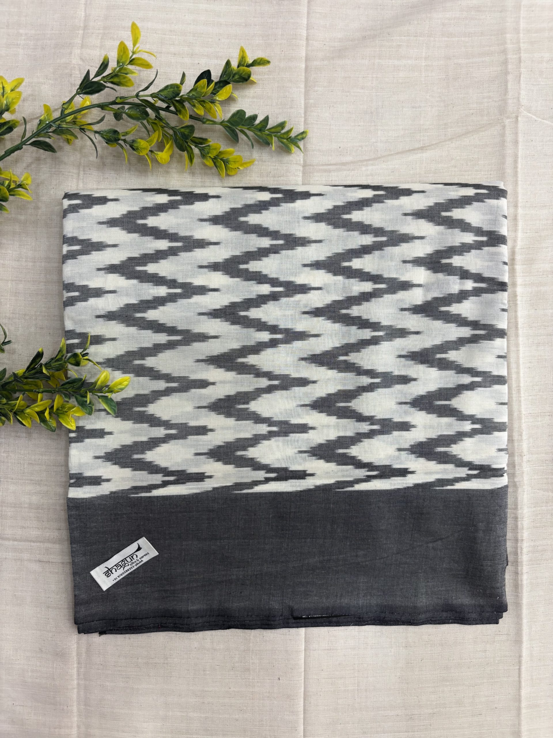 Pure Ikkat Handloom Cotton Saree 05